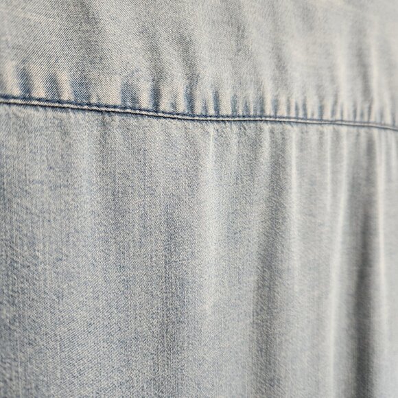 Thread & Supply Women's Short-sleeved Button Up Shirt Medium - Picture 5 of 7